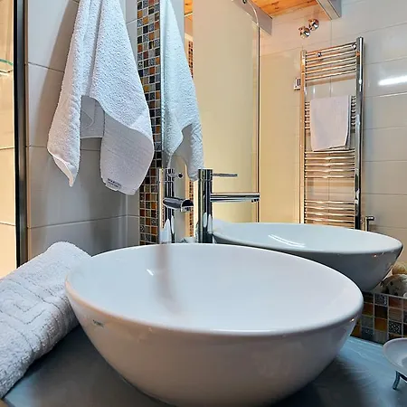 Hotel apartamentowy Fundana Kanakádes