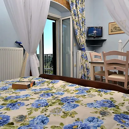 Fundana Hotel apartamentowy Kanakádes